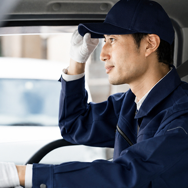 運転している人の写真